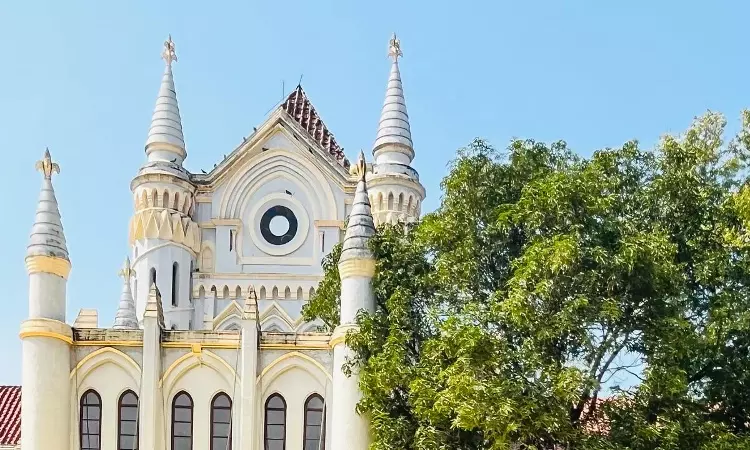 ಮಧ್ಯಪ್ರದೇಶ: ವಾಟ್ಸ್ಅಪ್‌ನಲ್ಲಿ ಉರ್ದು ನಜ್ಮ್ ಹಂಚಿದ ಶಿಕ್ಷಕನ ವಿರುದ್ಧದ FIR ರದ್ದು ಮಾಡಿದ ಹೈಕೋರ್ಟ್