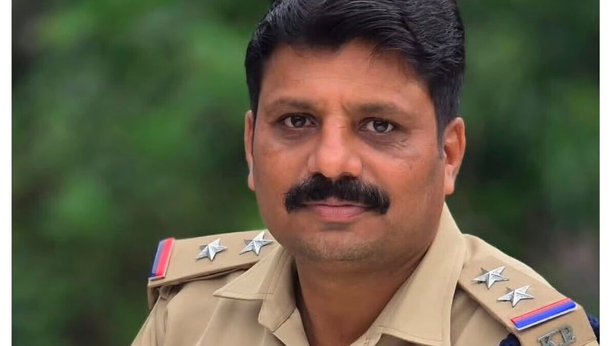 ಮುಸ್ಲಿಂ ಸಮುದಾಯವನ್ನು ಗುರಿಯಾಗಿಸಿ ಕೋಮುದ್ವೇಷದ ಫೇಸ್‌ಬುಕ್ ಪೋಸ್ಟ್: ಕೇರಳ ಪೊಲೀಸ್ ಸಬ್‌ಇನ್‌ಸ್ಪೆಕ್ಟರ್ ಸೇವೆಯಿಂದ ಅಮಾನತು